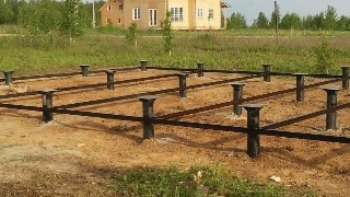 Установка и монтаж - винтовые сваи в Уссурийске для свайного фундамента дома. Цена от 2074 руб - видео закручивание
